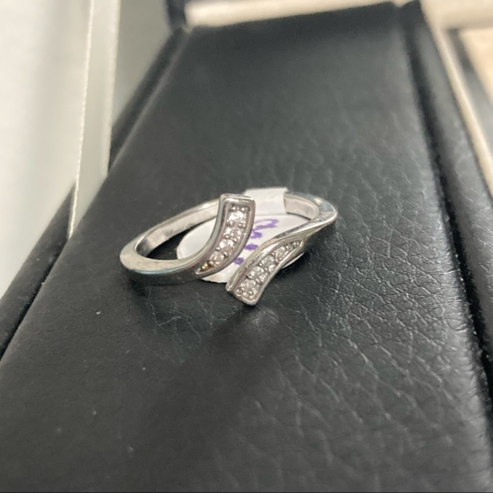 Unique Design Ring.925